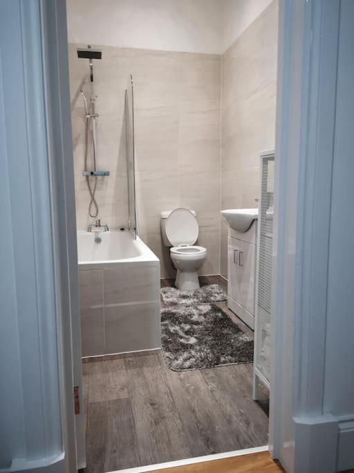 S.H Apartments Glasgow Luaran gambar