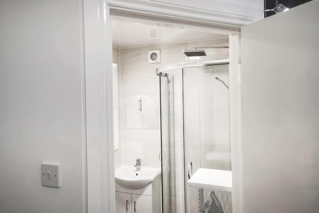 S.H Apartments Glasgow Luaran gambar
