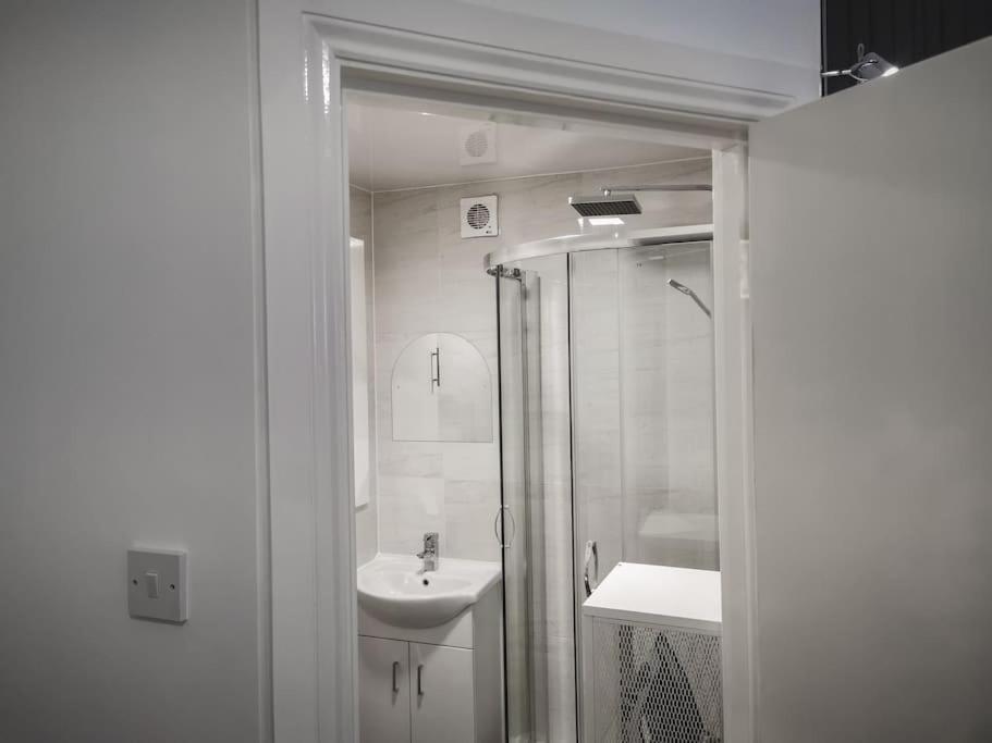 S.H Apartments Glasgow Luaran gambar