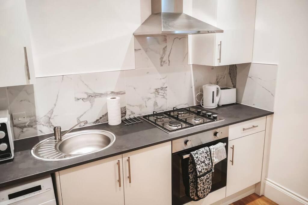 S.H Apartments Glasgow Luaran gambar