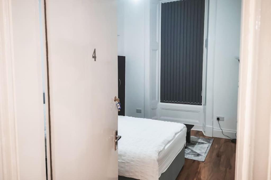S.H Apartments Glasgow Luaran gambar