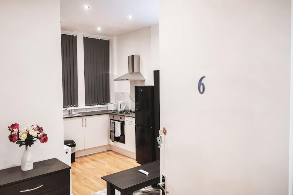 S.H Apartments Glasgow Luaran gambar